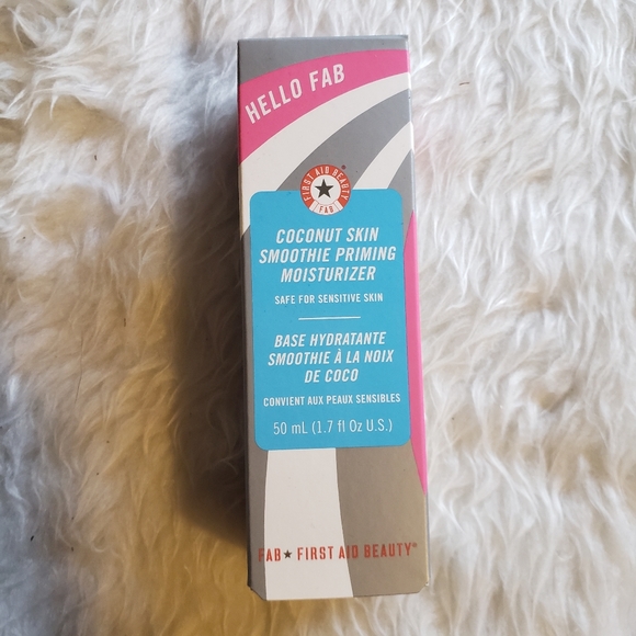 First Aid Beauty Coconut Smoothie Moisturizer - Picture 8 of 8